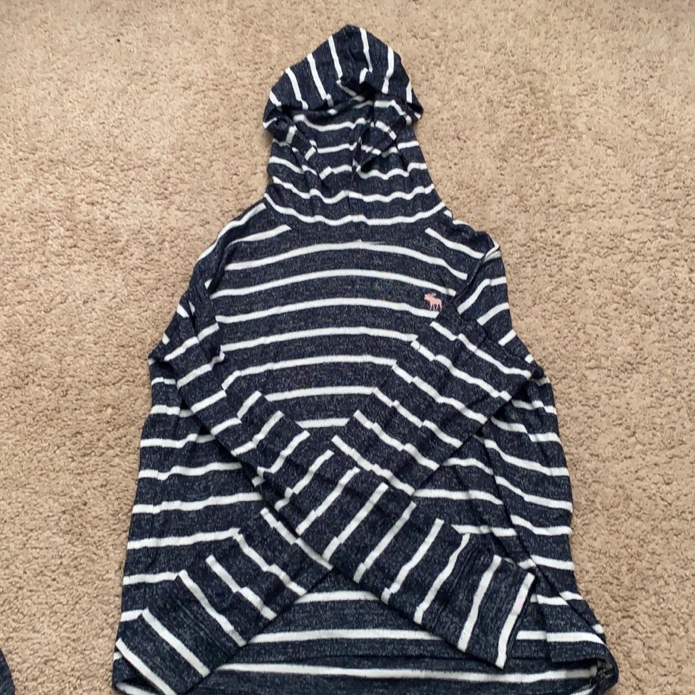 Abercrombie kids hooded shirt